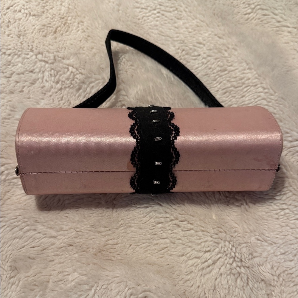 Chic Pink Clutch with Black Lace Accent - Picture 4 of 4